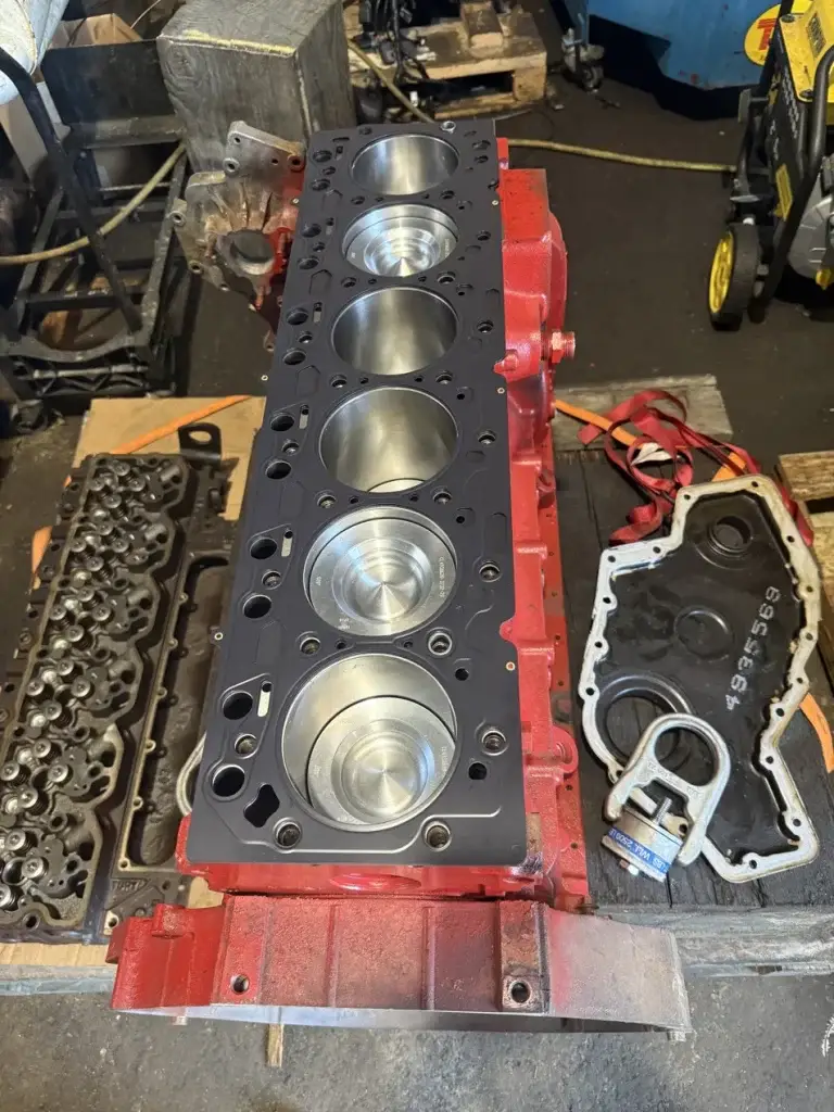 Cylinder head rebuild detail